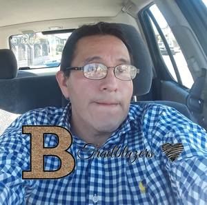 Meet your Posher, Tomas mario